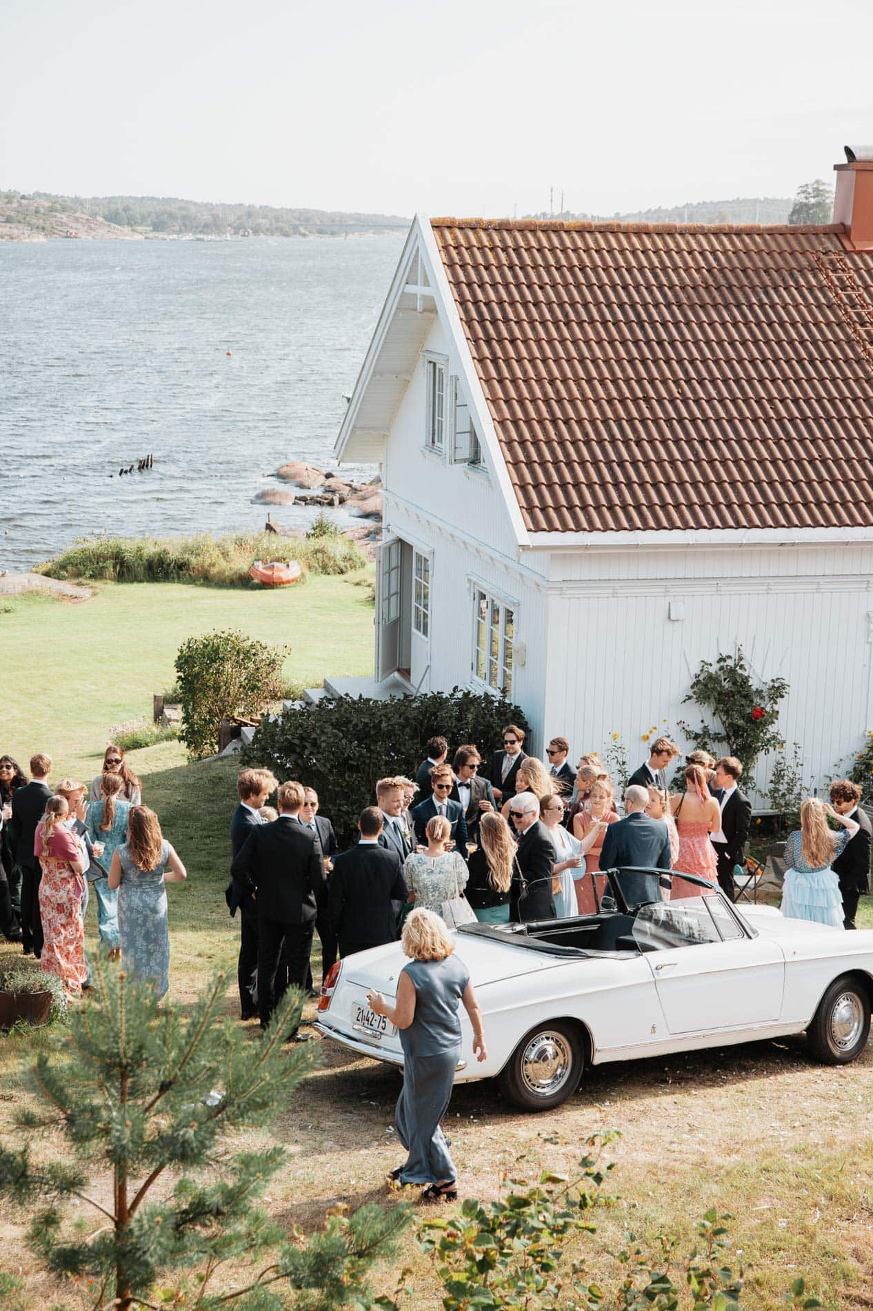 Bryllupsfotograf Heidi Henriksen fanger magiske øyeblikk ved sjøen i Oslo.